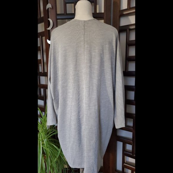 NWT Anthropologie Donni Relaxed Gray Open Front Cardigan (Size OSFA) - Picture 4 of 6